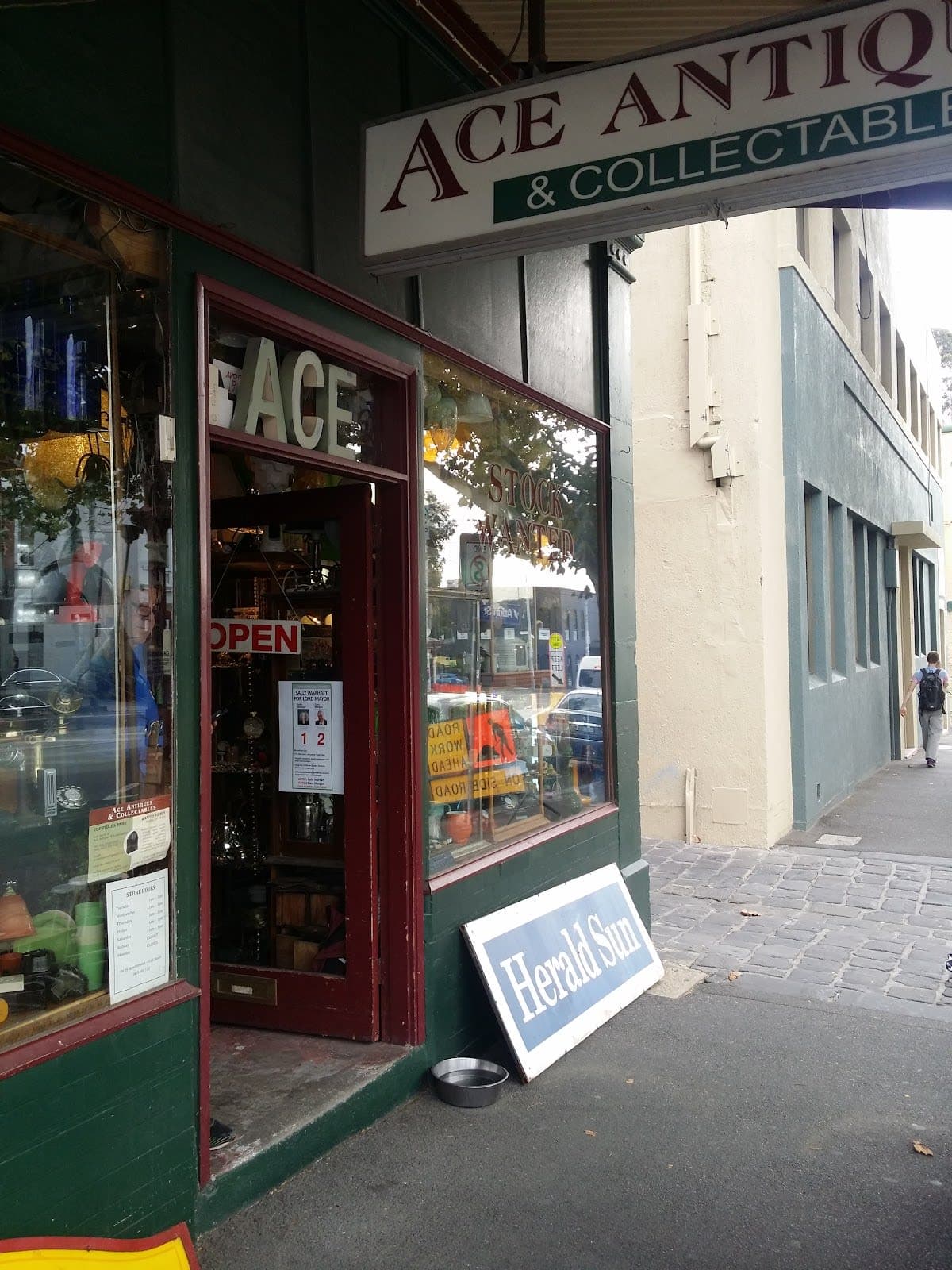 Ace Antiques & Collectables