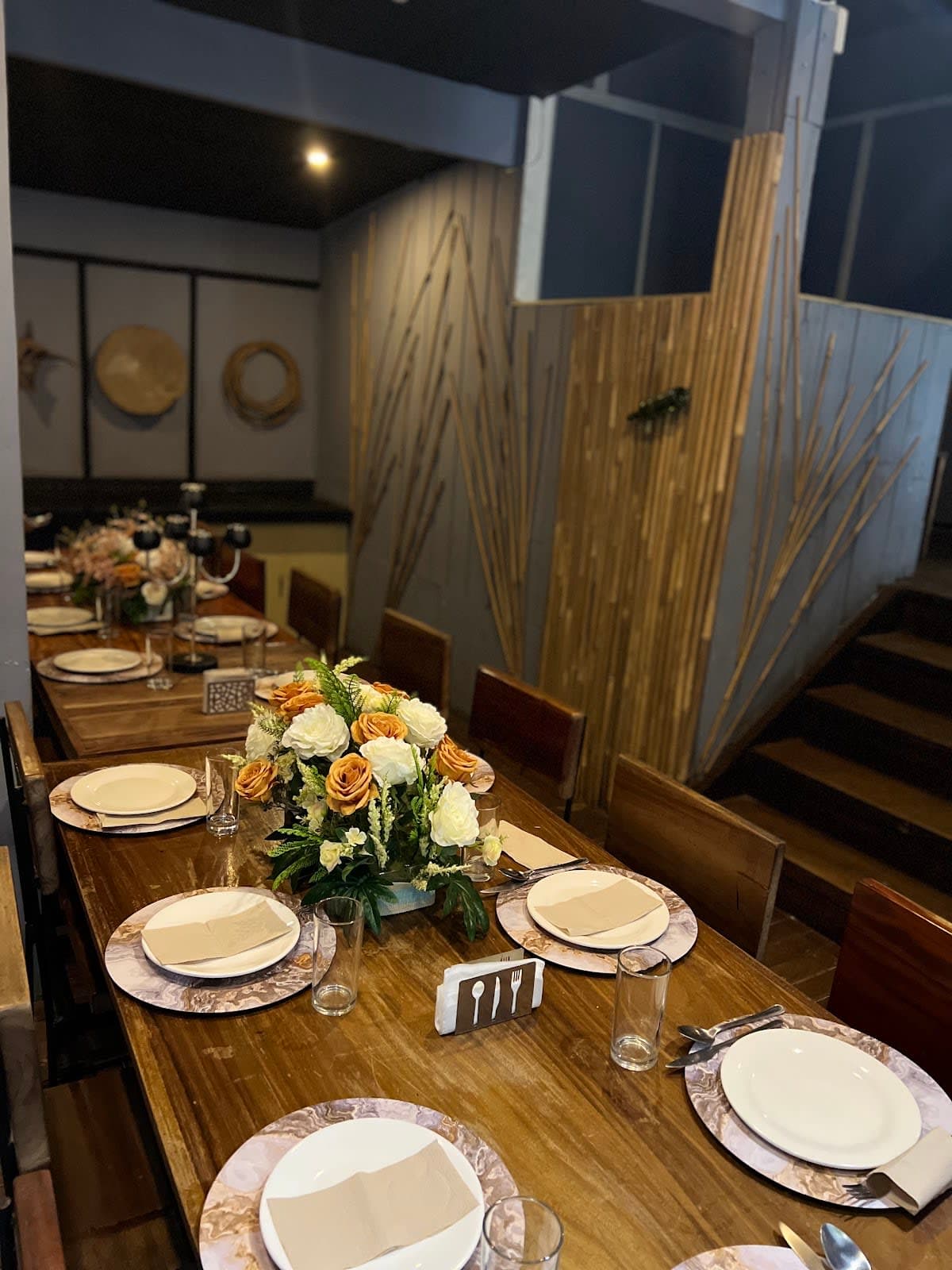 Restaurant Dining