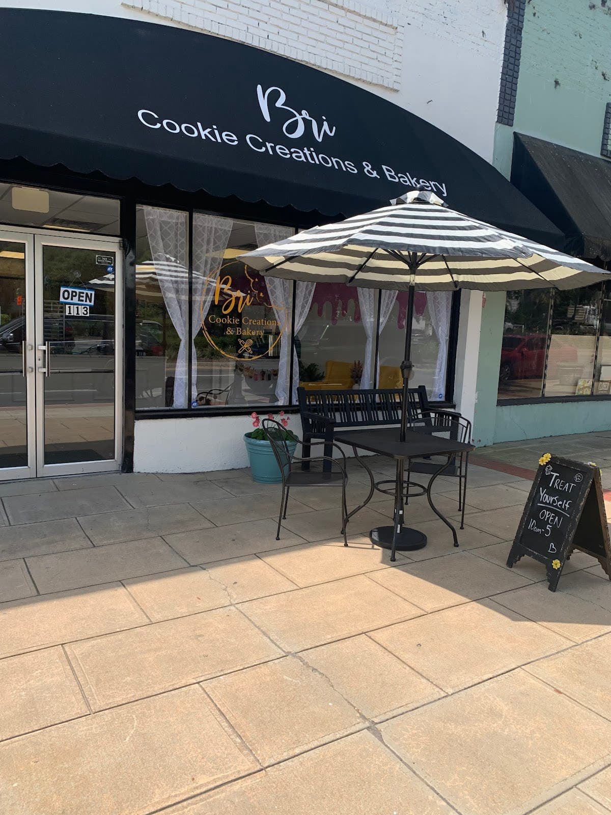Bri Cookie Creations & Bakery