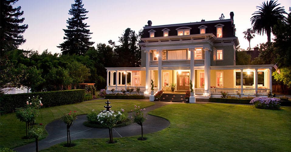 Churchill Manor