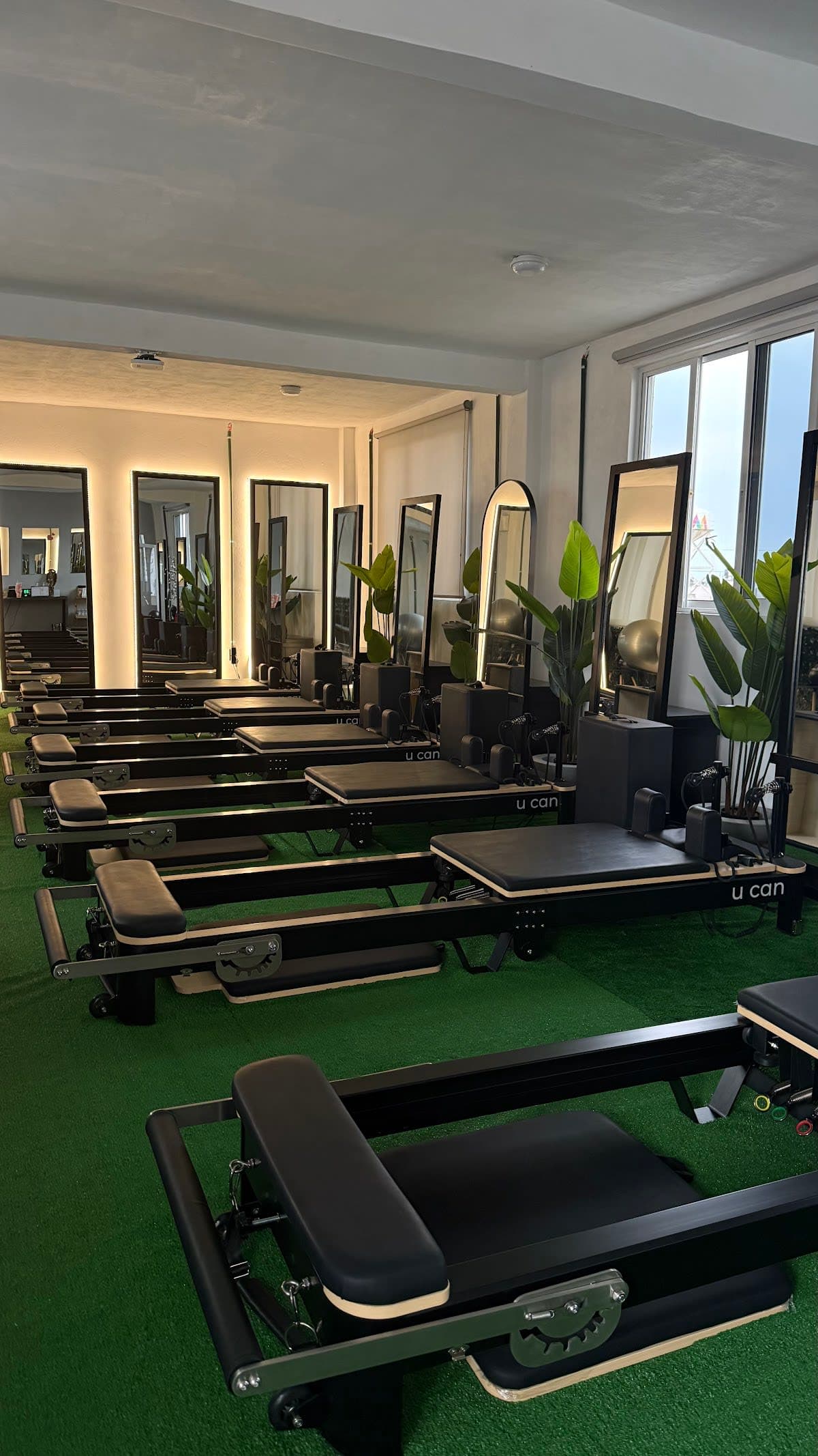 EIRÍNI PILATES STUDIO