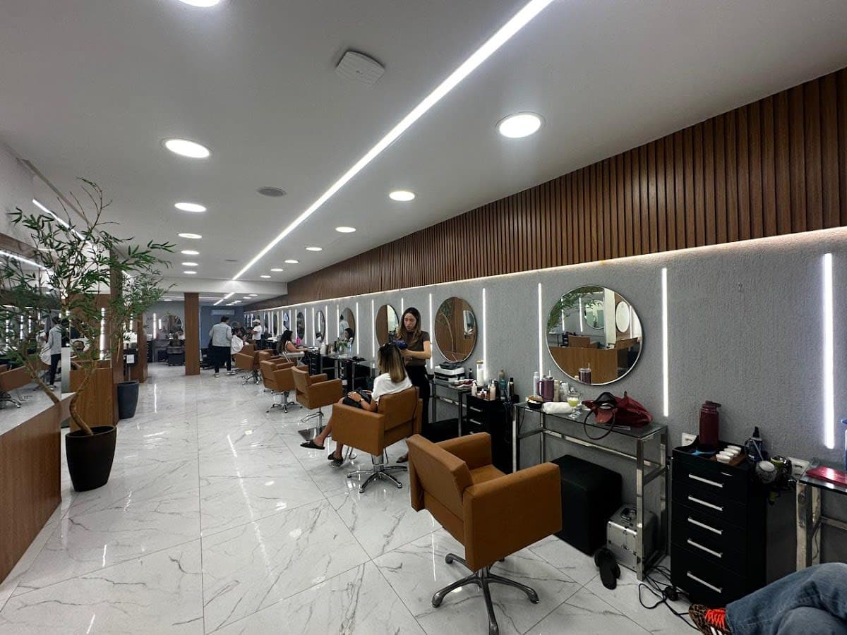 Women's Cut