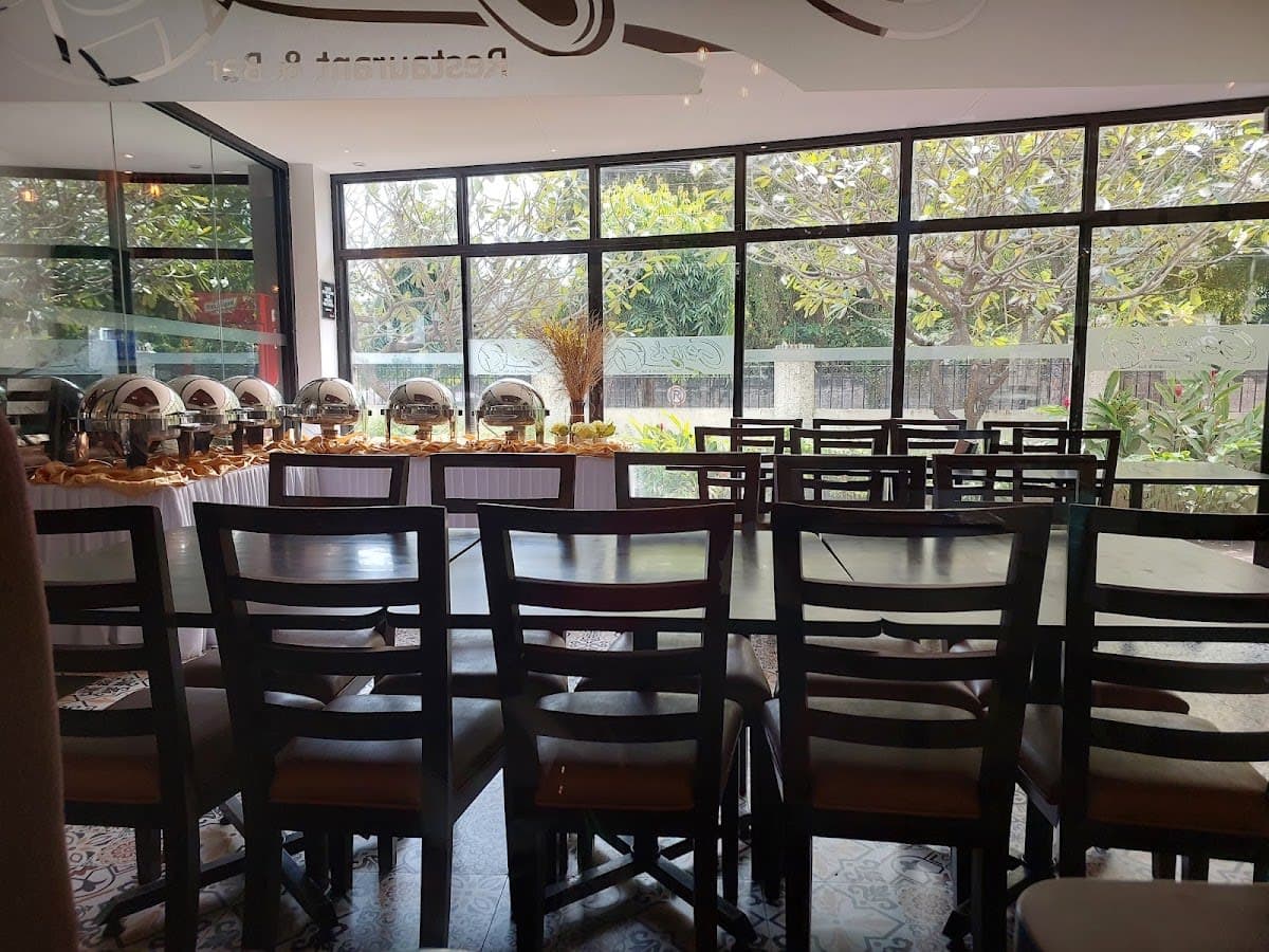 Restaurant Dining