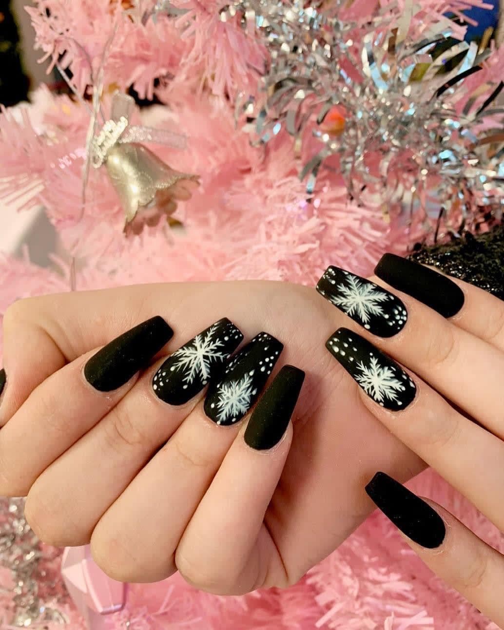 Glamour Nails