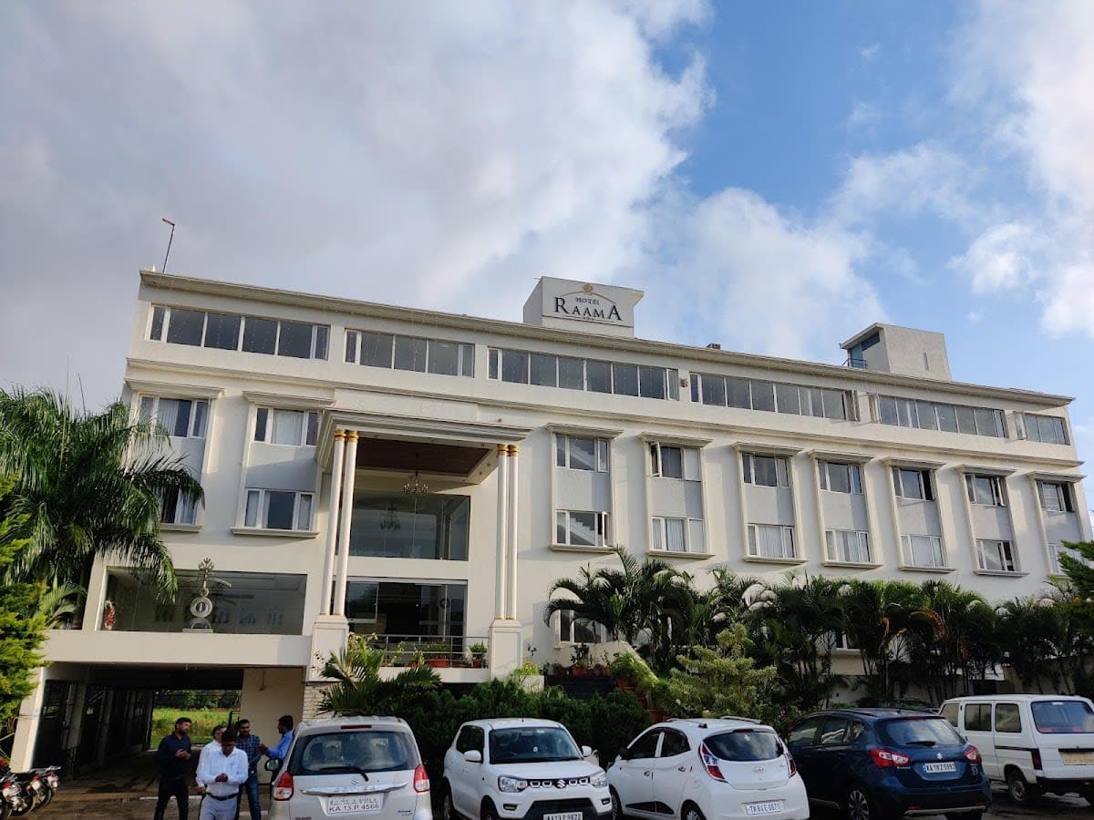 Hotel Raama