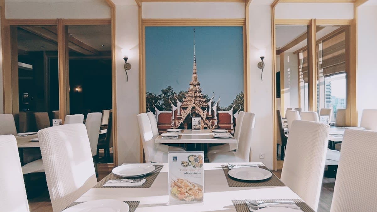 Fine Dining - Thai Cuisine