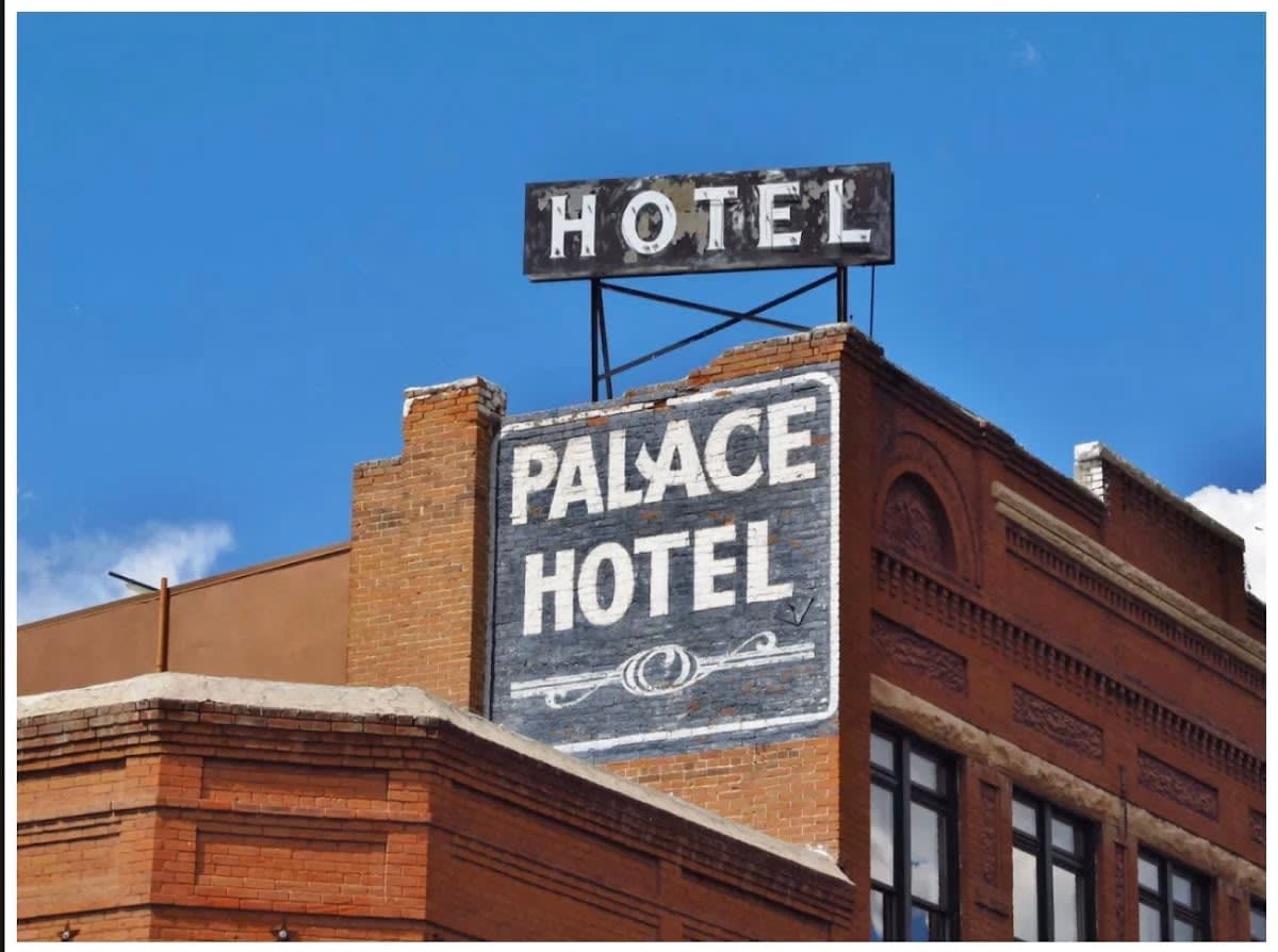 Palace Hotel Condominiums