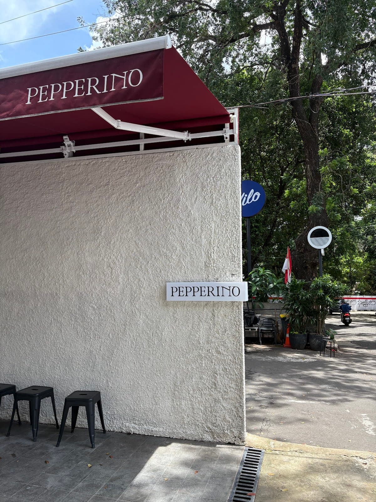 Dine In