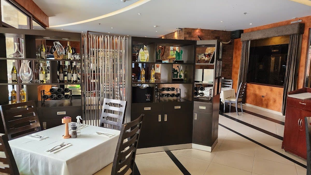 Dine-in Dining