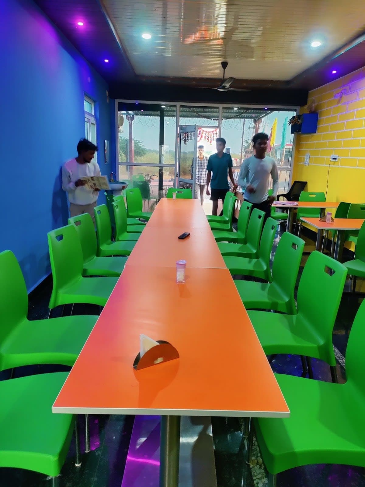 Spicy family restaurant