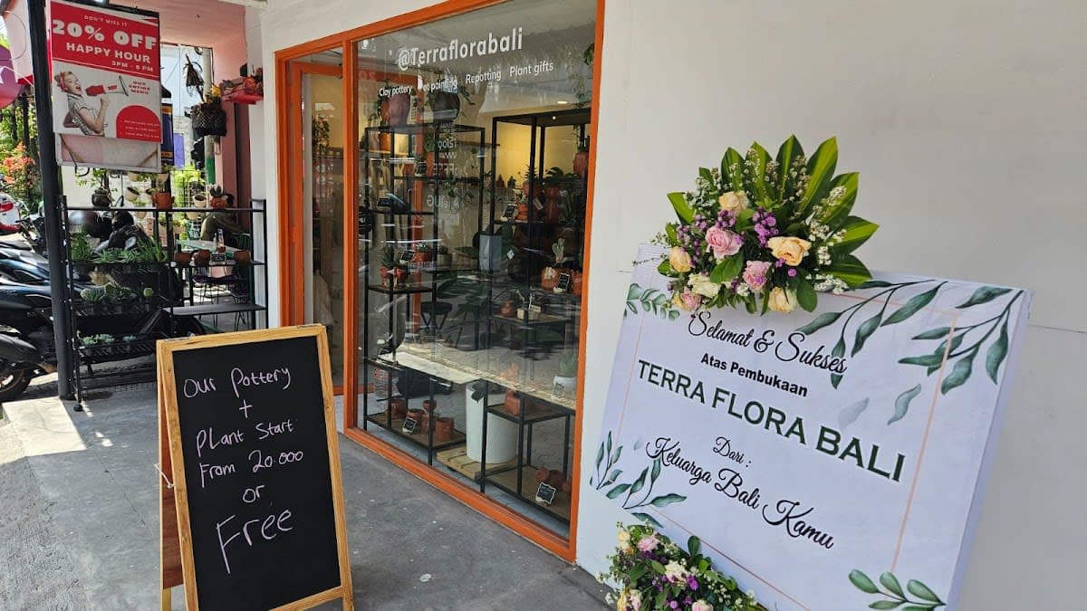 Perhiasan Buatan Tangan