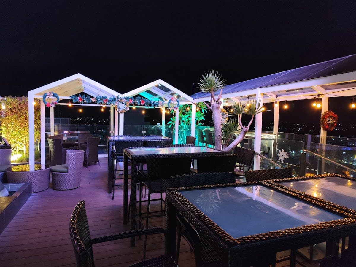 Rooftop Dining