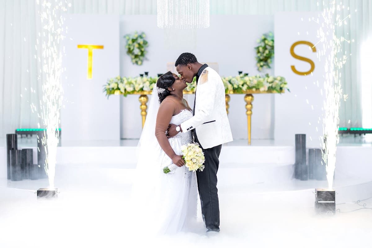 Wedding Photography & Videography