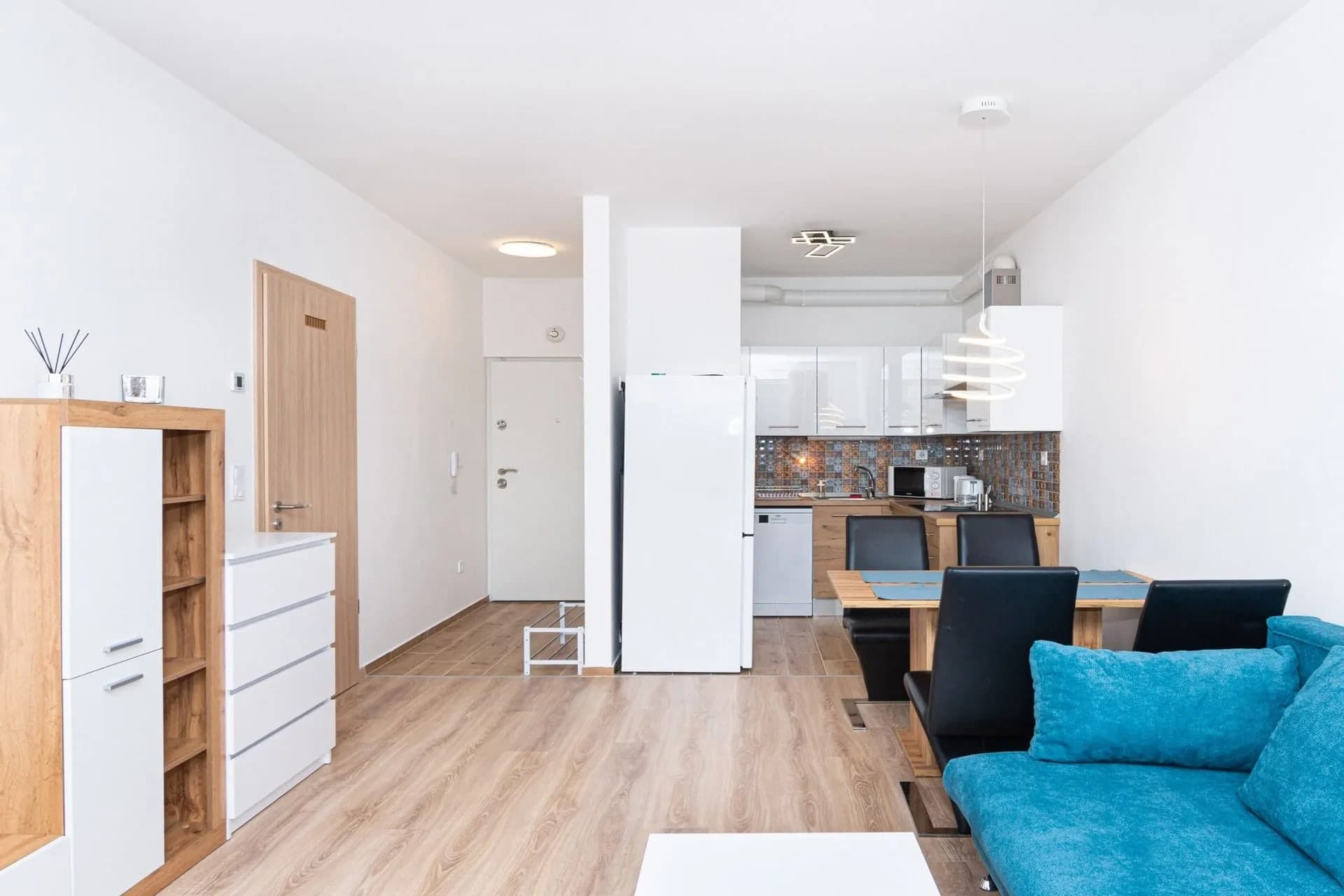 1-Night Stay