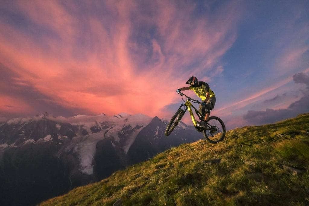 The Peaks without the Pack