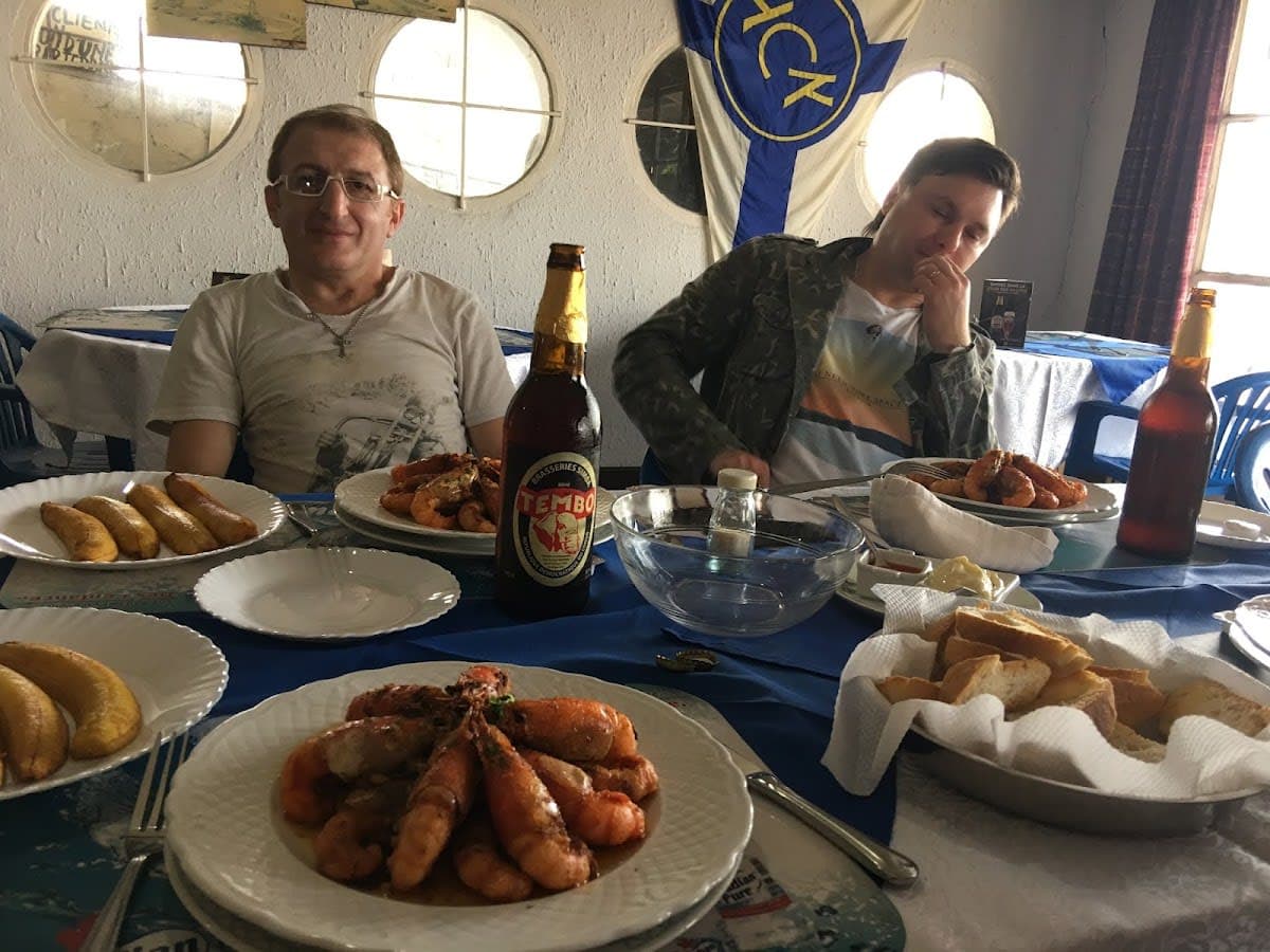 Restaurant & Bar