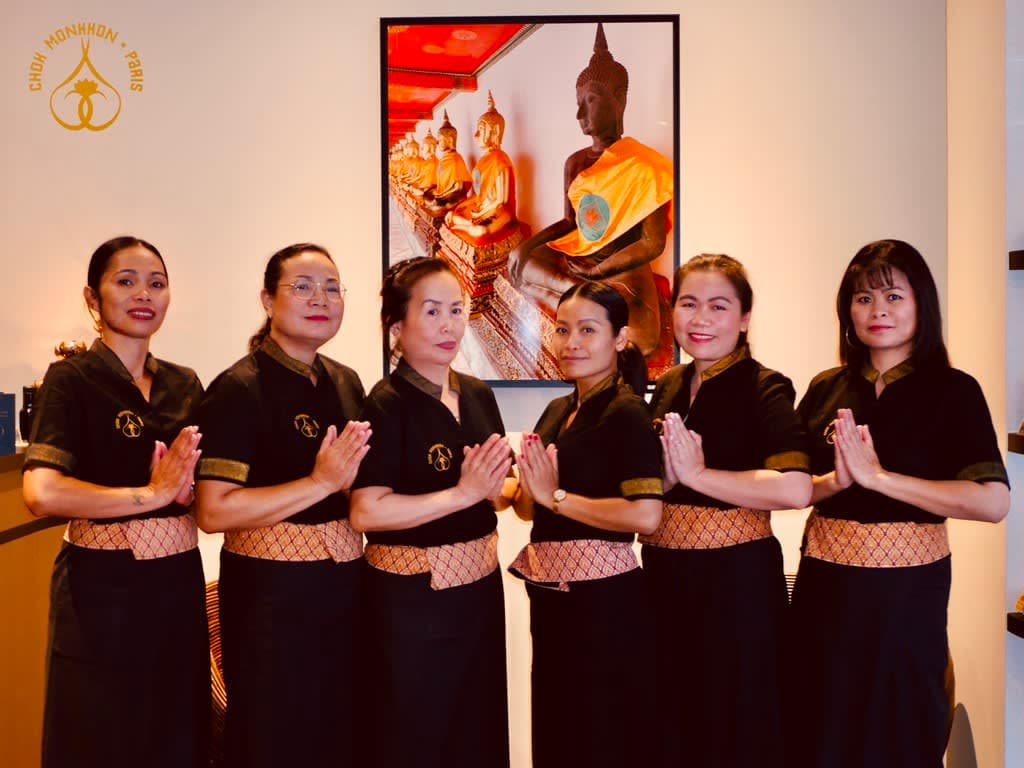 THAI MASSAGE WITH CANDLE