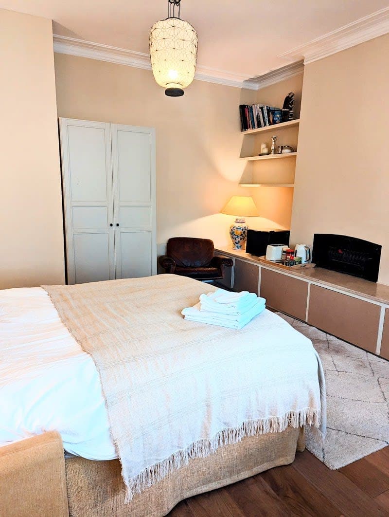 Brookview Guest House