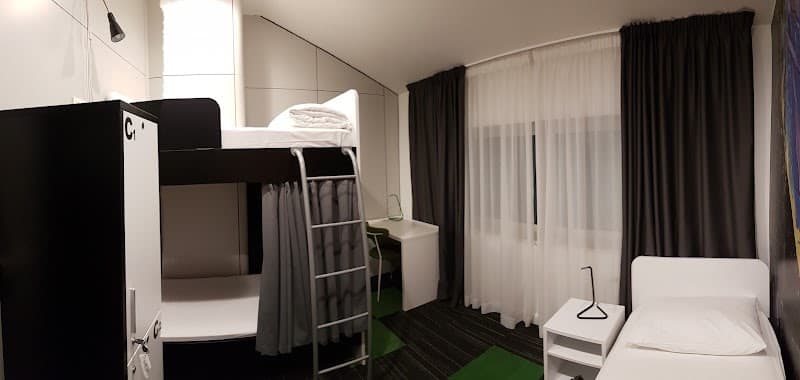 Hostel 365 For U