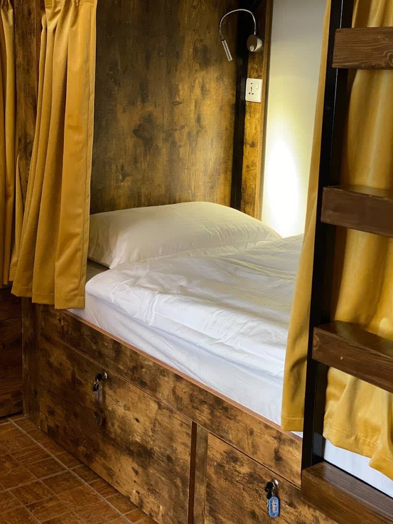 The Villa Hostel - By Lunar