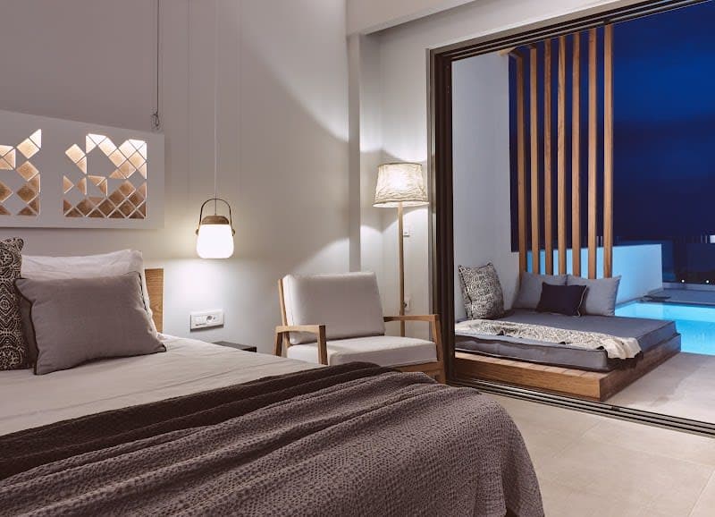 ST.JOHN DELUXE SUITES