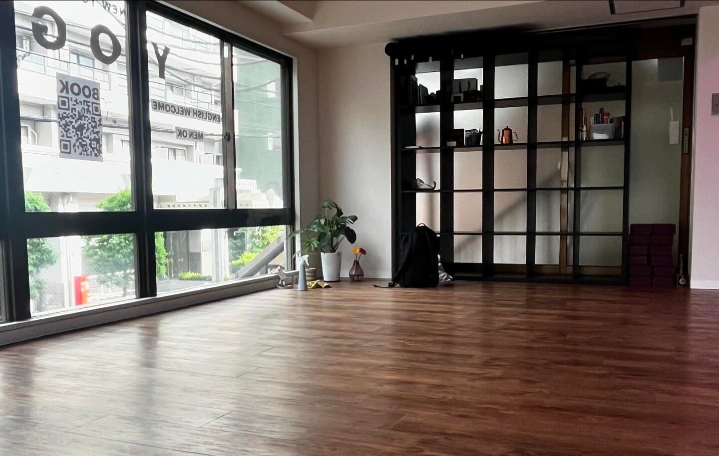 New York Style Yoga - English available Yoga Studio in Shibuya, Tokyo