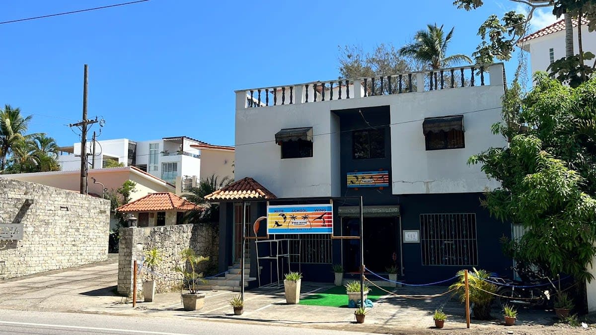 PRO KITE CABARETE - KITESURF - WING FOIL SCHOOL
