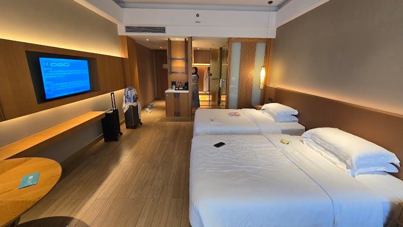Forest Sea Hot Spring Resort Hotel