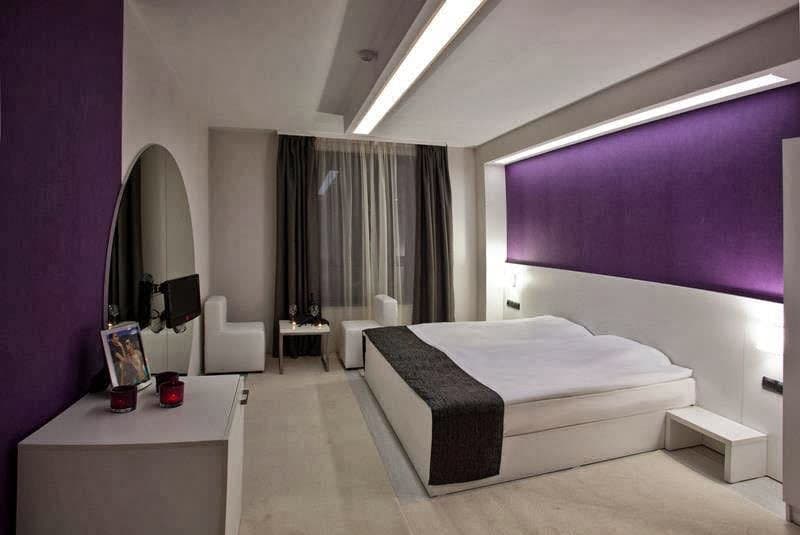 HOTEL IDOL