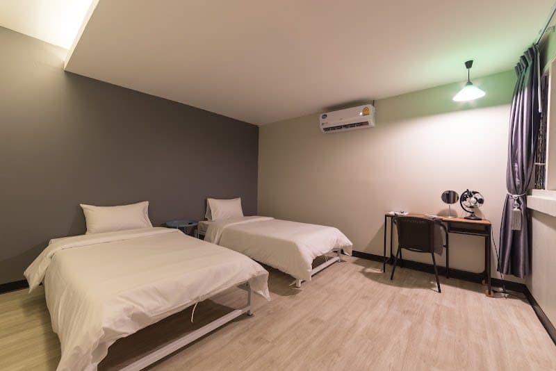 NAPA Hostel Samrong Station