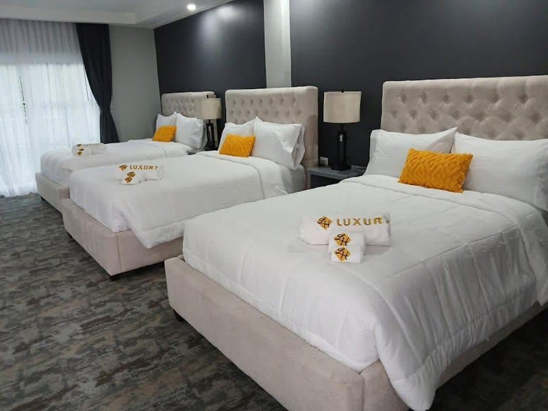 LUXURY HOTEL Y SALON DE EVENTOS